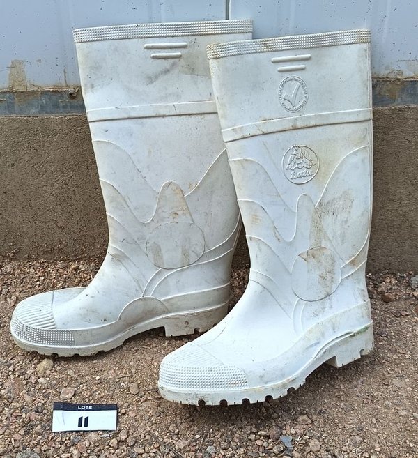 Dos Pares de botas lluvia PVC Talle 38 y 39 - Detalles de Uso - imagen 1
