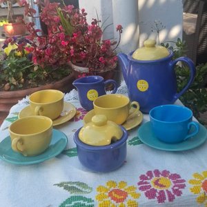 Lote anterior: Lote 89 1 Jgo de te y cafe 4 tazas platillos 2 jarras