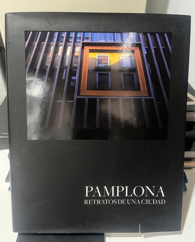 Libro de Fotografías de Pamplona - imagen 1