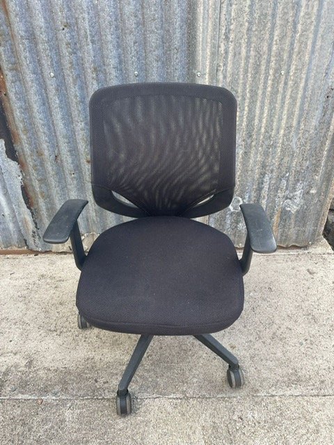 Item 27390 - Image 0