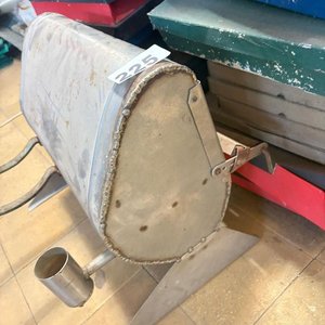 Tanque Metálico con Soporte para Uso Industrial o Agrícola - imagen 3