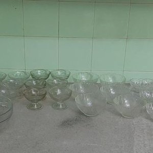 Lote siguiente: Set de Cristalería: Bowls, Copas de Helado y Compoteras