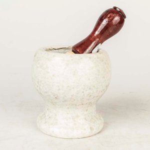 Lote siguiente: Mortero de Granito Blanco con Mazo de Madera Oscura