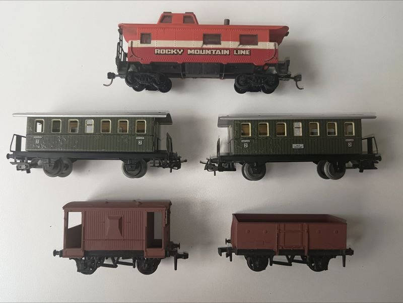 Item 895400 - Image 0