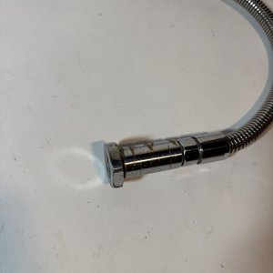 Grifo de Cocina Industrial con Manguera Flexible y Ducha - imagen 2