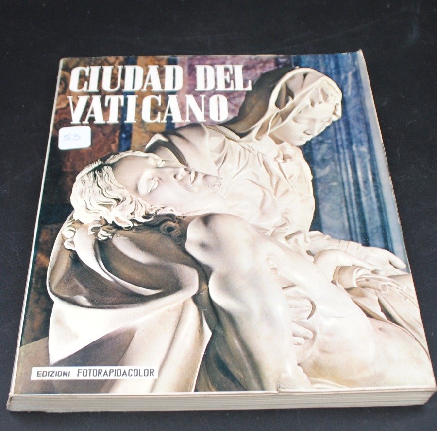 Lote siguiente: Libro sobre la Ciudad del Vaticano