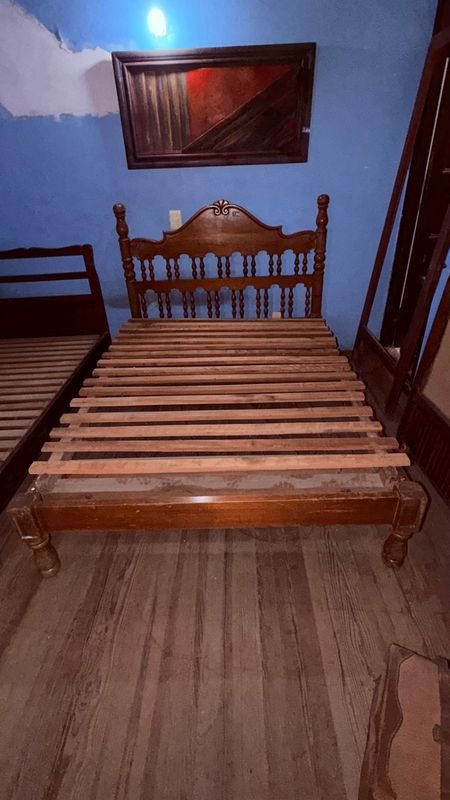 Cama 2 Plazas Estilo Provenzal Madera Maciza Torneada