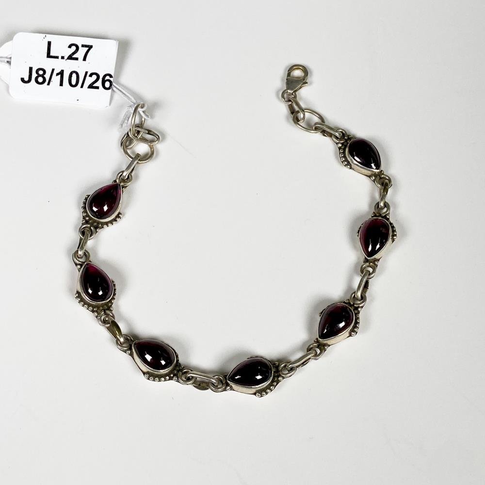 Pulsera de Plata con Piedras Granates Facetadas