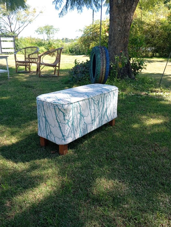 Banqueta tapizada en tela en buen estado - imagen 4