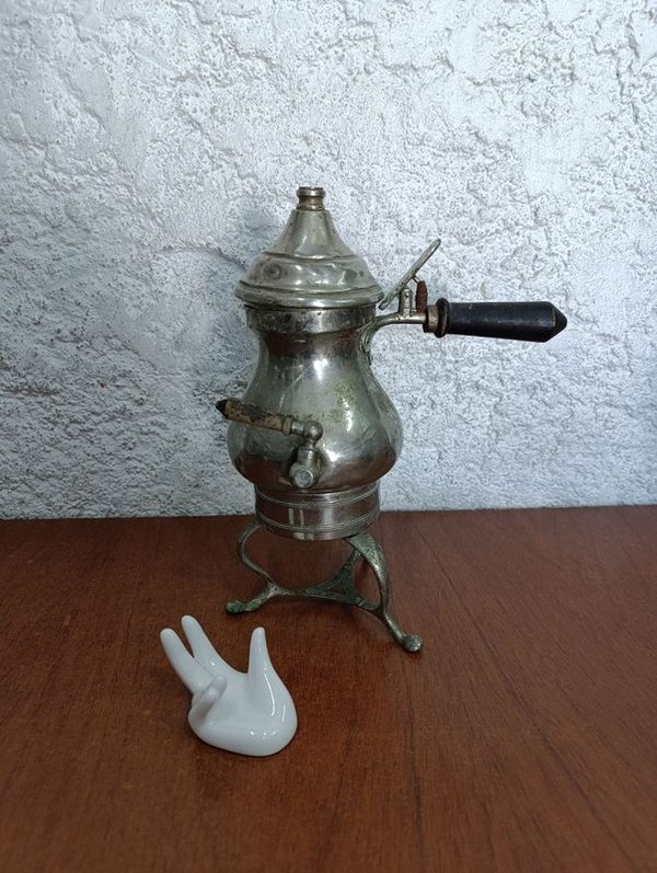 Samovar ruso tradicional para hervir agua y preparar té - imagen 1