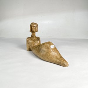 Escultura "Dama" en Yeso - Medidas 35 x 19 cm - imagen 1