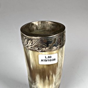 Mate de Guampa con Plata Cincelada - Altura 14 cm - imagen 3