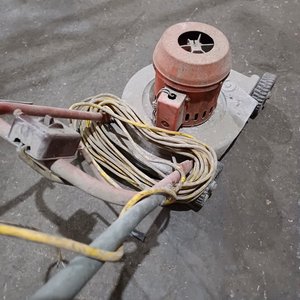 Cortadora de Césped Eléctrica Ganím Antigua - imagen 3