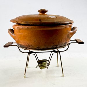Olla de Cerámica con Tapa y Soporte Metálico - 27 cm - imagen 3