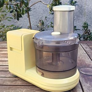 Procesadora de alimentos Philips con recipiente, tapas y discos accesorios para corte o rallado - Funciona - imagen 3