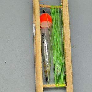 Línea de Pesca Armada con Devanador de Madera, Boya Angler y Accesorios - imagen 5