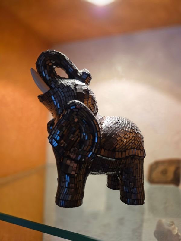 Lote anterior: Elefante decorativo con espejos miniatura
