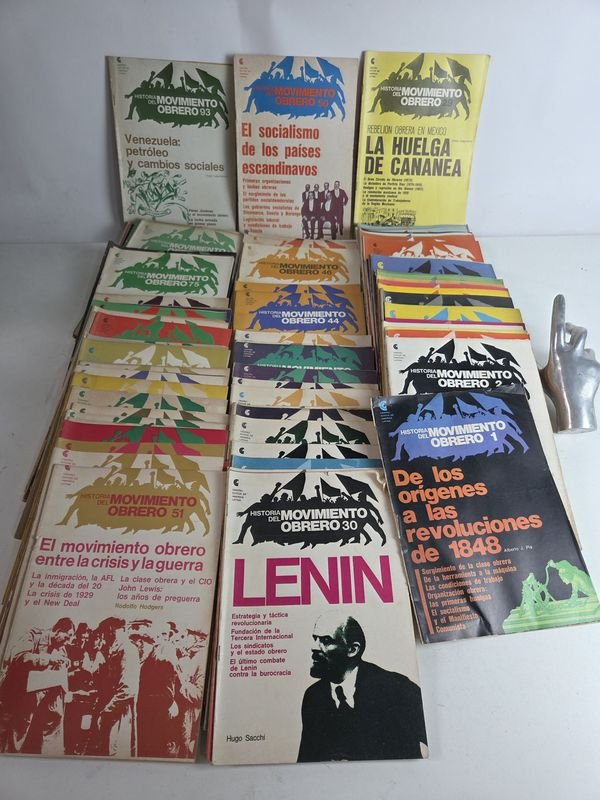 Lote siguiente: Libros de Historia del Movimiento Obrero