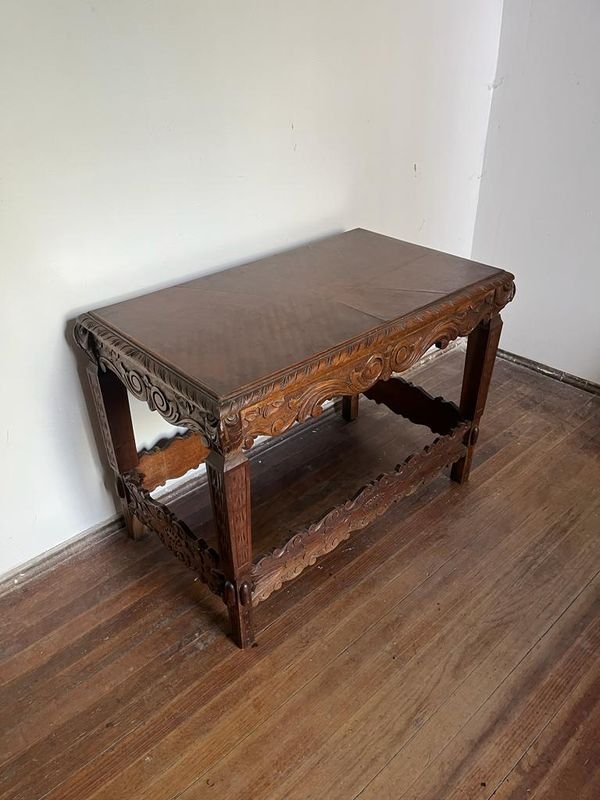 Mesa de madera renacentista - imagen 2