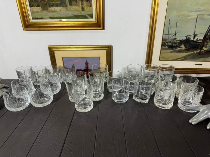 Lote anterior: Gran lote de vasos de vidrio de alta calidad