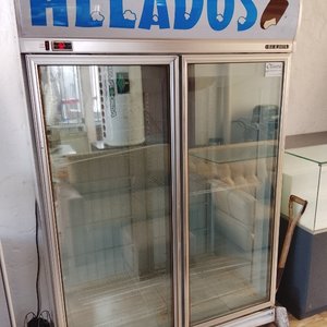 Lote anterior: Heladera Comercial de Dos Puertas