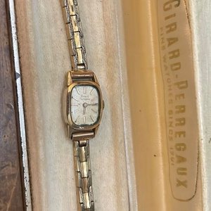 Reloj Girard-Perregaux Vintage Dama Caja Rectangular Oro y Acero - imagen 5