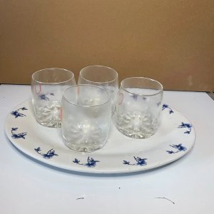 Fuente de Loza con Flores Azules y 4 Vasos para Whisky - imagen 3