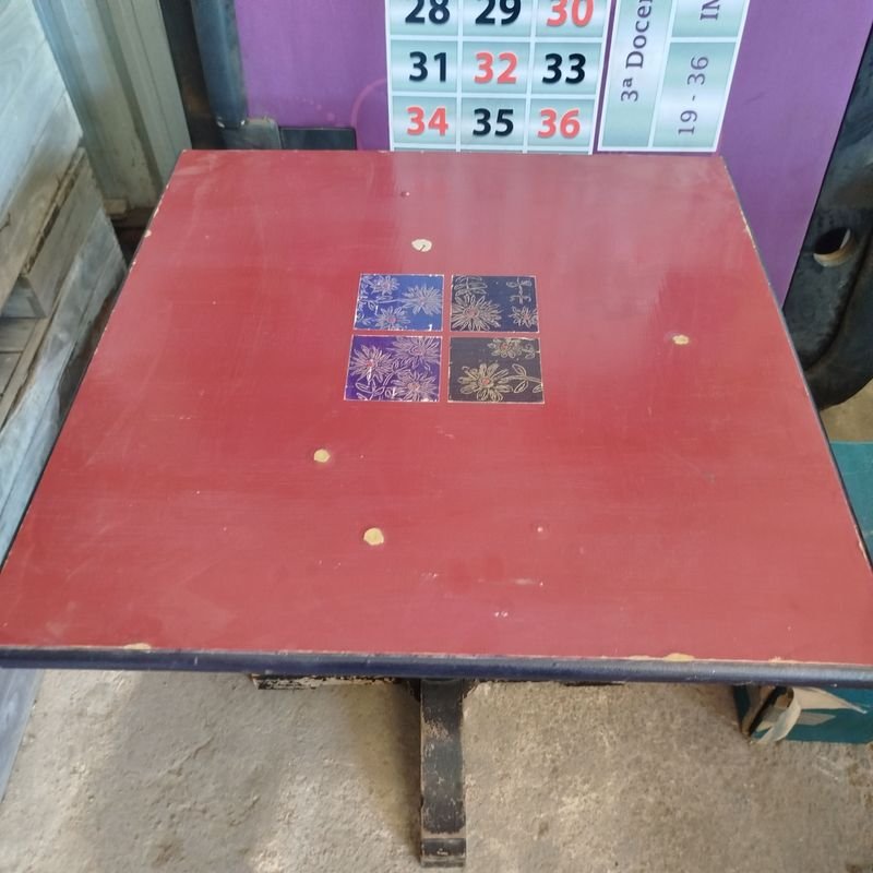 MESA CUADRADA CON PIE CENTRAL EN MADERA - imagen 2