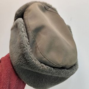 Gorro de Invierno Policía Democrática Alemana Talle 58 con Insignia - imagen 5