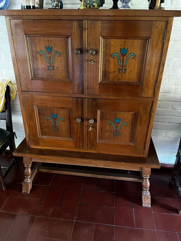 Mueble estilo CLÁSICO - BAR - imagen 1