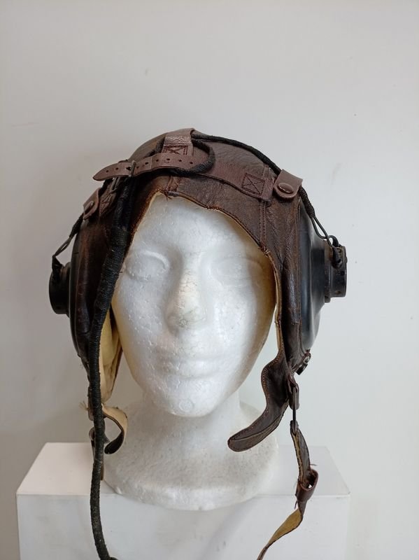 Casco de Piloto Americano Segunda Guerra Mundial Modelo A-11 con Auriculares
