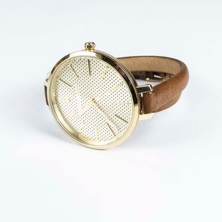 Reloj Michael Kors de Oro con Cinturón de Cuero - imagen 2