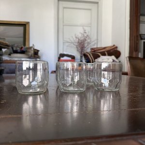 Juego de 6 Vasos de Vidrio con Cortes Geométricos - imagen 1