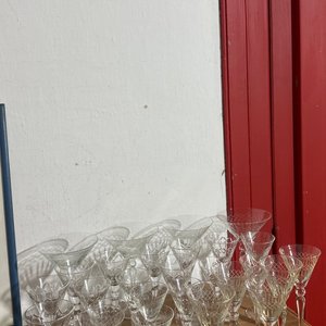 Lote anterior: Juego de 25 Copas de Cristal Tallado