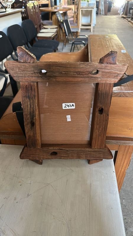 Portarretrato estilo rustico en marco de madera - imagen 2