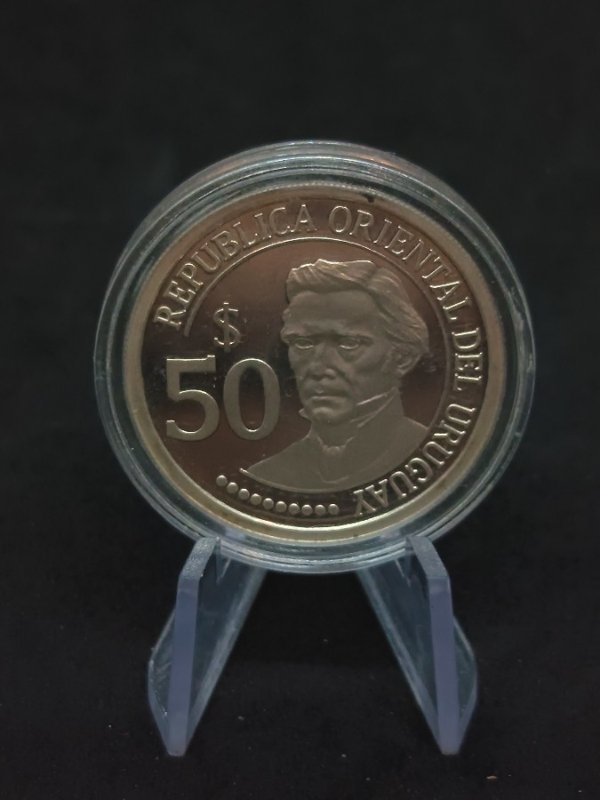 Moneda Conmemorativa Uruguay 50 Pesos 2011 Bicentenario Plata PROOF - imagen 1