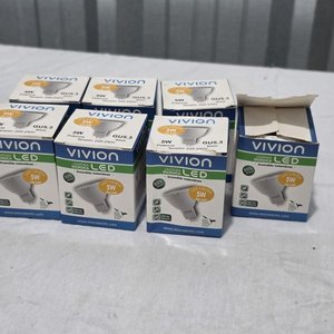 Lote siguiente: Lámparas Dicroicas LED VIVION 5W Luz Cálida GU5.3 (Pack x 6)