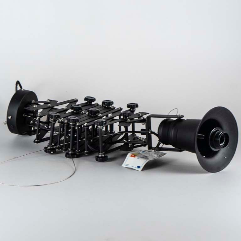 Lote anterior: Colgante de techo plegable en metal