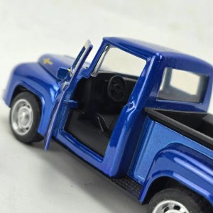 Camioneta Ford F-100 Escala Azul Metálico - imagen 5