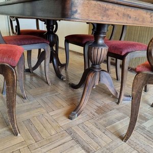 Juego de Comedor Extensible de Madera con Seis Sillas Tapizadas - imagen 4