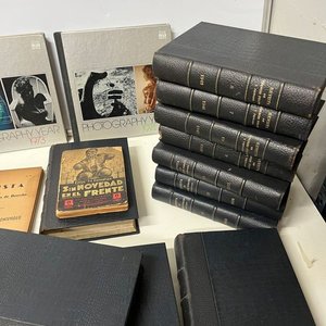 Lote de 13 Tomos de Revista de Derecho Público y Privado (1938-1944) y 6 Libros Variados - imagen 3