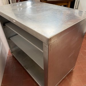 Mesada Auxiliar de Acero Inoxidable con Doble Estante - imagen 4