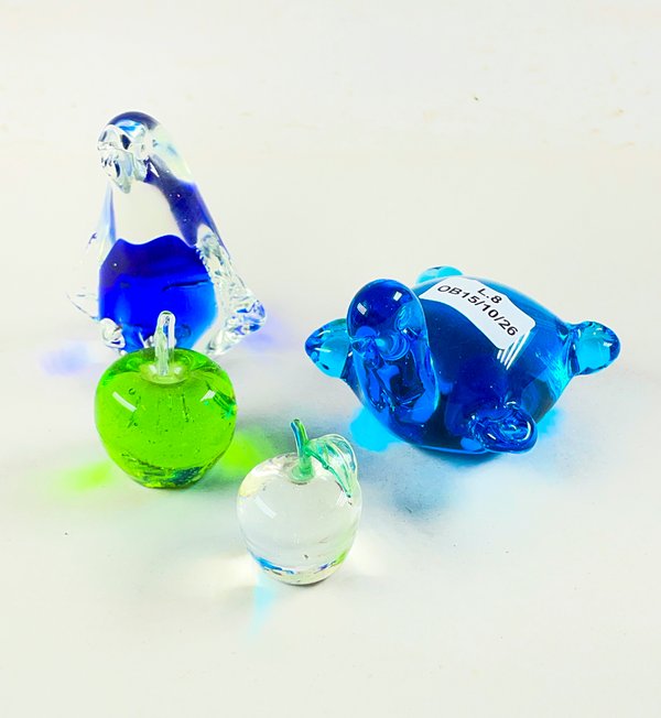 Cuatro Figuras Decorativas de Cristal: Tortuga y Manzanas - imagen 1