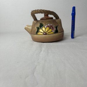Lote anterior: Caldera Decorativa de Cerámica con Diseño Floral