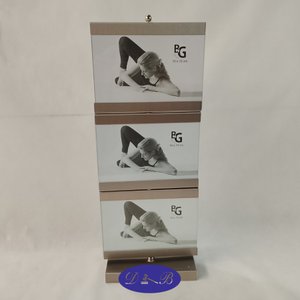 Lote siguiente: Portaretratos Metálico Giratorio para 3 Fotos