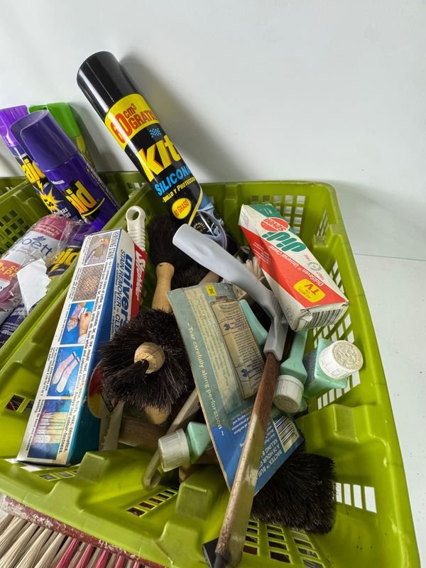 Gran lote de accesorios para el hogar y la limpieza - imagen 12