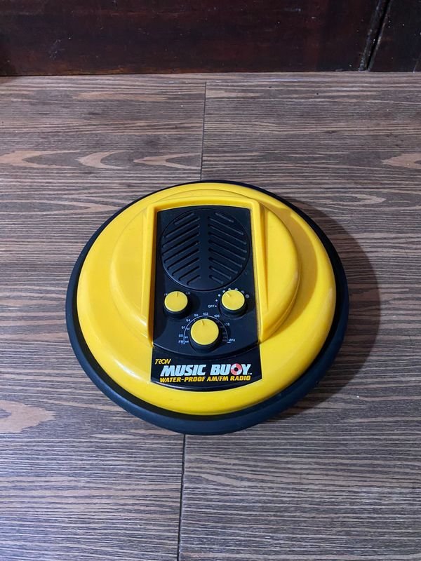 Radio flotante Music Buoy vintage a la vista - imagen 2