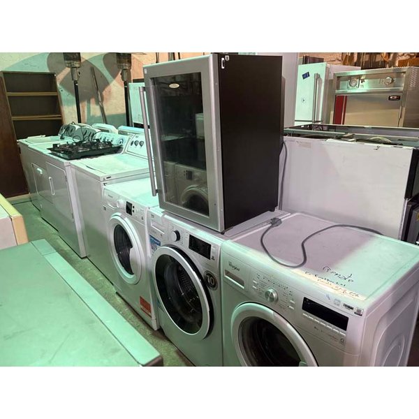 Lote de Electrodomésticos: Lavadoras y Heladera Vertical