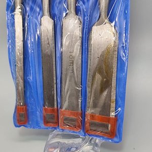 Juego de 4 Formones para Madera con Mangos Naranjas - imagen 3