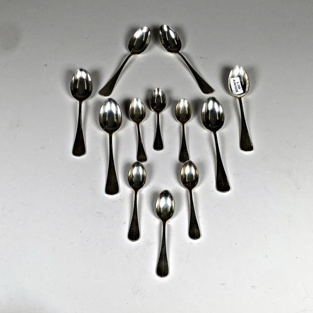 Doce Cucharitas Christofle de Metal para Té y Café